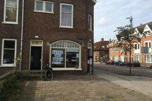 Noorderlingen helpen Repair Café Meeuwenlaan aan gereedschap